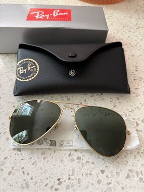 Ray-Ban Aviator Classic Sunglasses